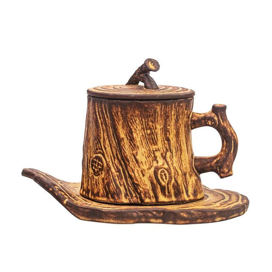 Wooden-textured mug with handle and lid on a white background