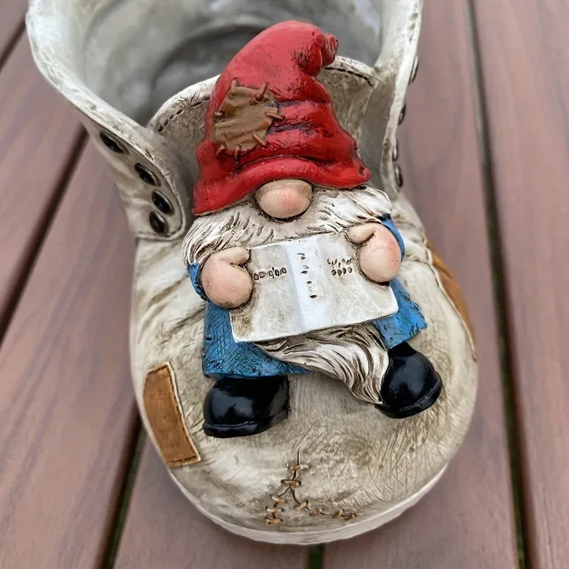 Creative Distressed Boot‑Shape Resin Flower Pot – Rustic Sneaker Planter for Garden & Home Décor - Nanna's Unique Findings