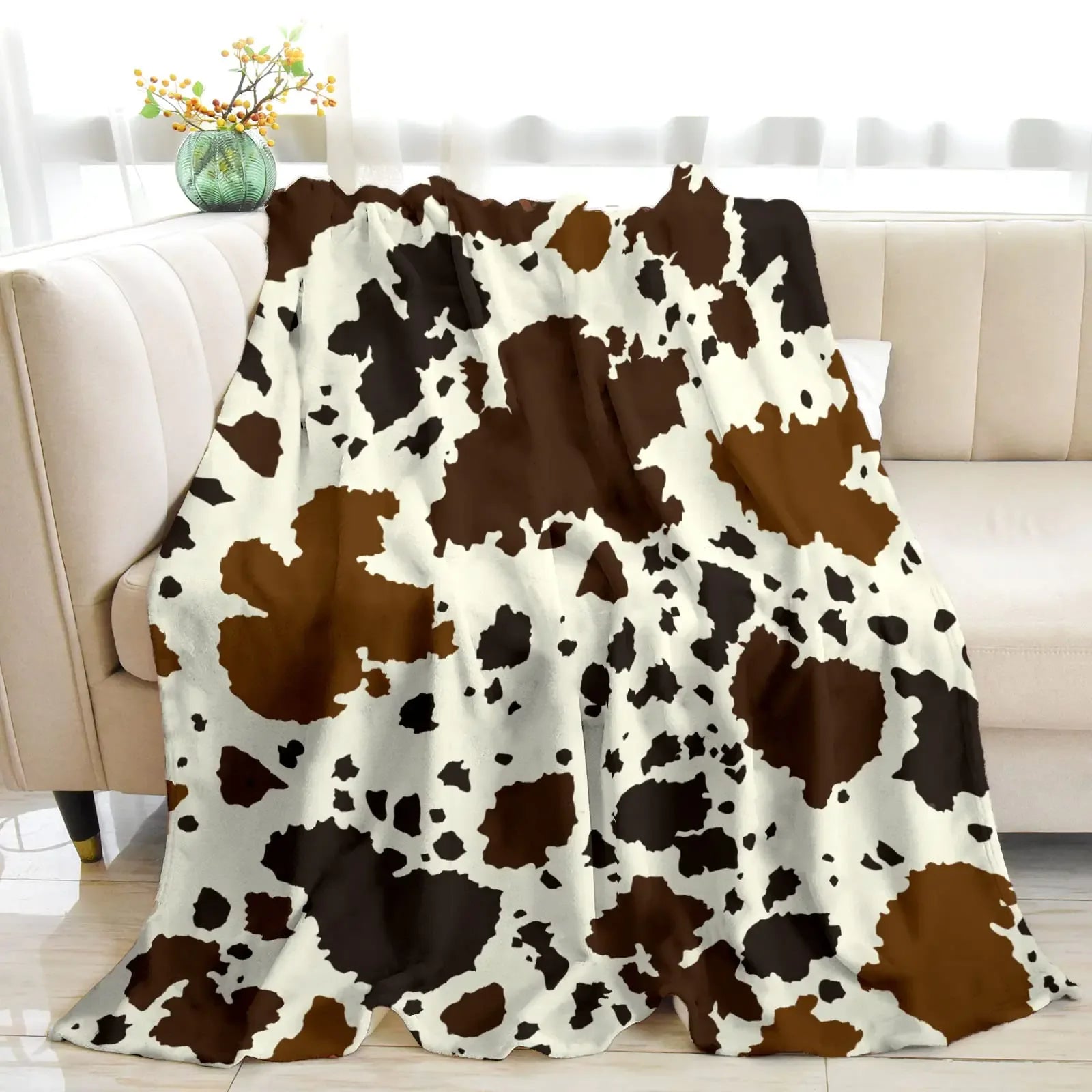 Highland Cow Themed Fleece Blanket – Cozy Country Charm - Nanna's Unique Findings